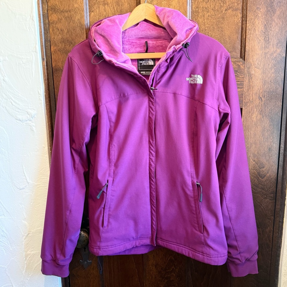 The North Face Medium Magenta Hooded Softshell Lined Jacket